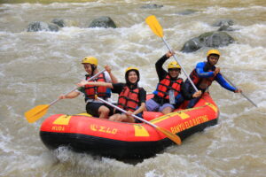 Rafting Sungai Elo