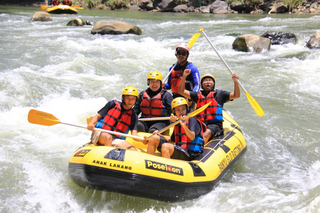 rafting sungai elo magelang